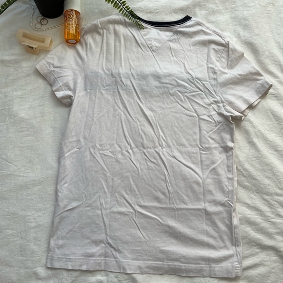 Tommy Hilfiger Shirt - Picture 3 of 3